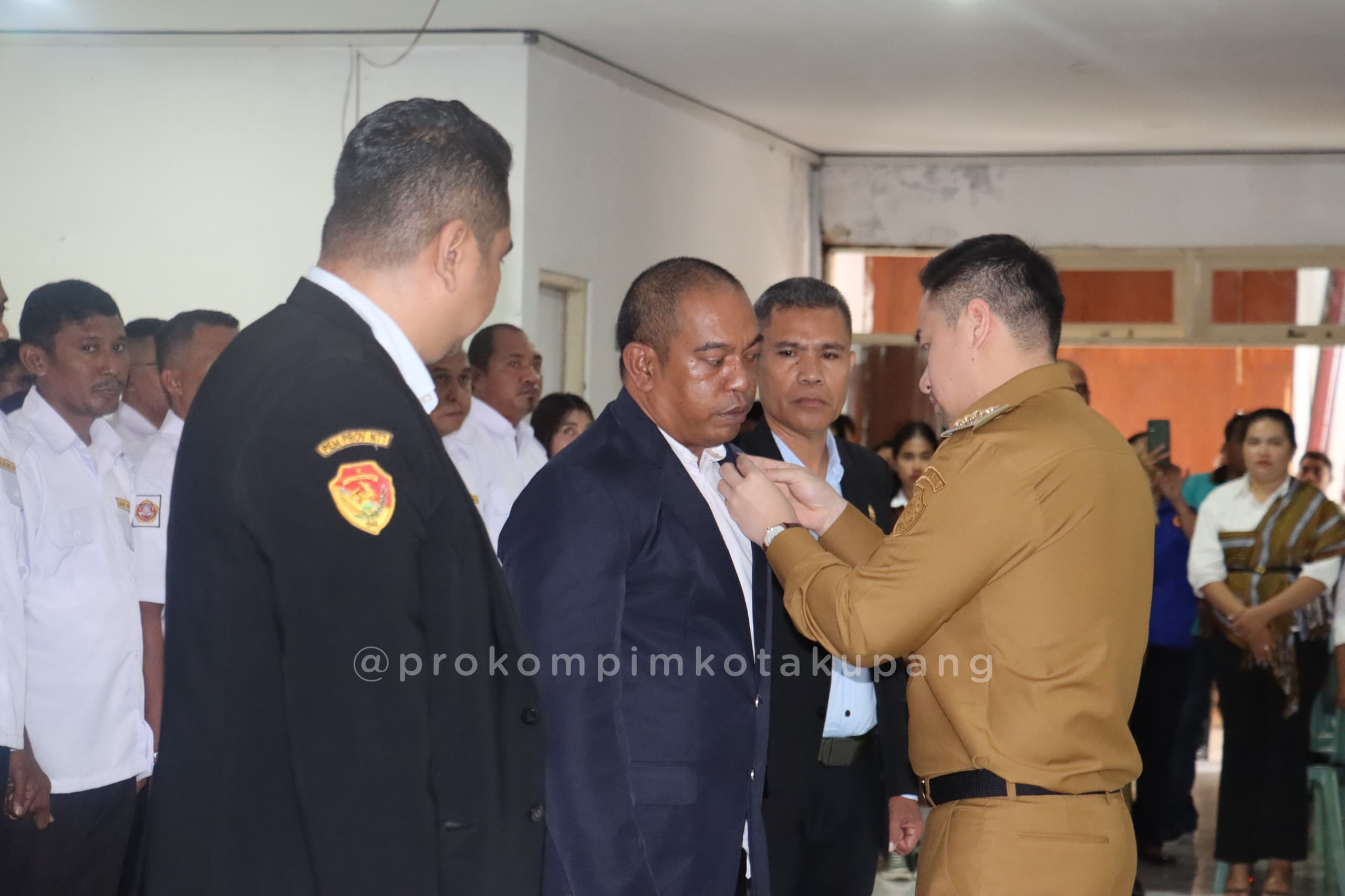 Wali Kota Lantik Pengurus Karang Taruna Kota Kupang Masa Bakti 2025–2030