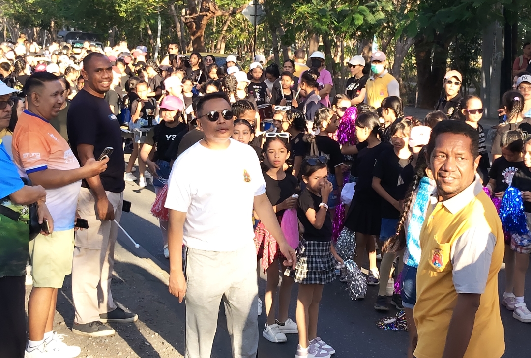 Songsong HUT ke-36 Paroki Sta. Maria Assumpta, Umat Jalan Santai dan Pungut Sampah Wujudkan Kepedulian Lingkungan