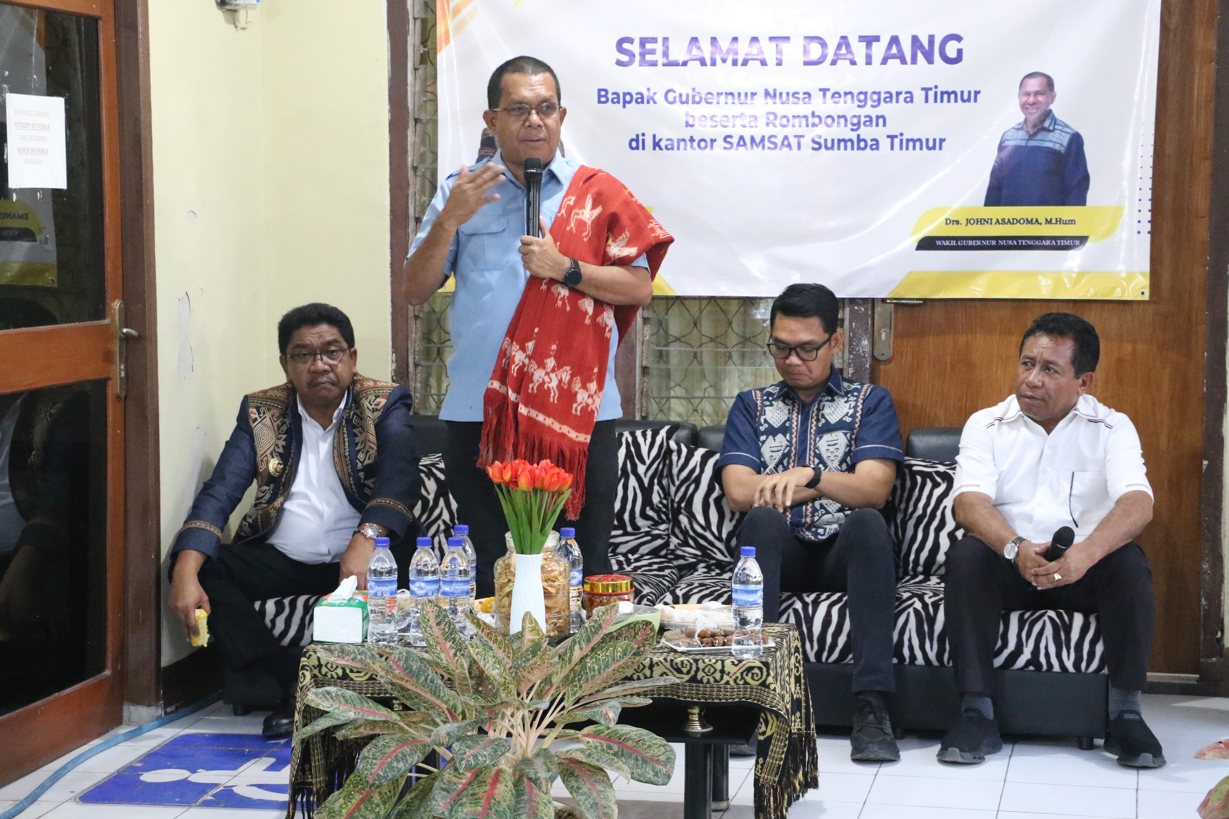 Gubernur NTT Tinjau UPTD Pendapatan Daerah Sumba Timur, Tekankan Optimalisasi PAD untuk Pembangunan