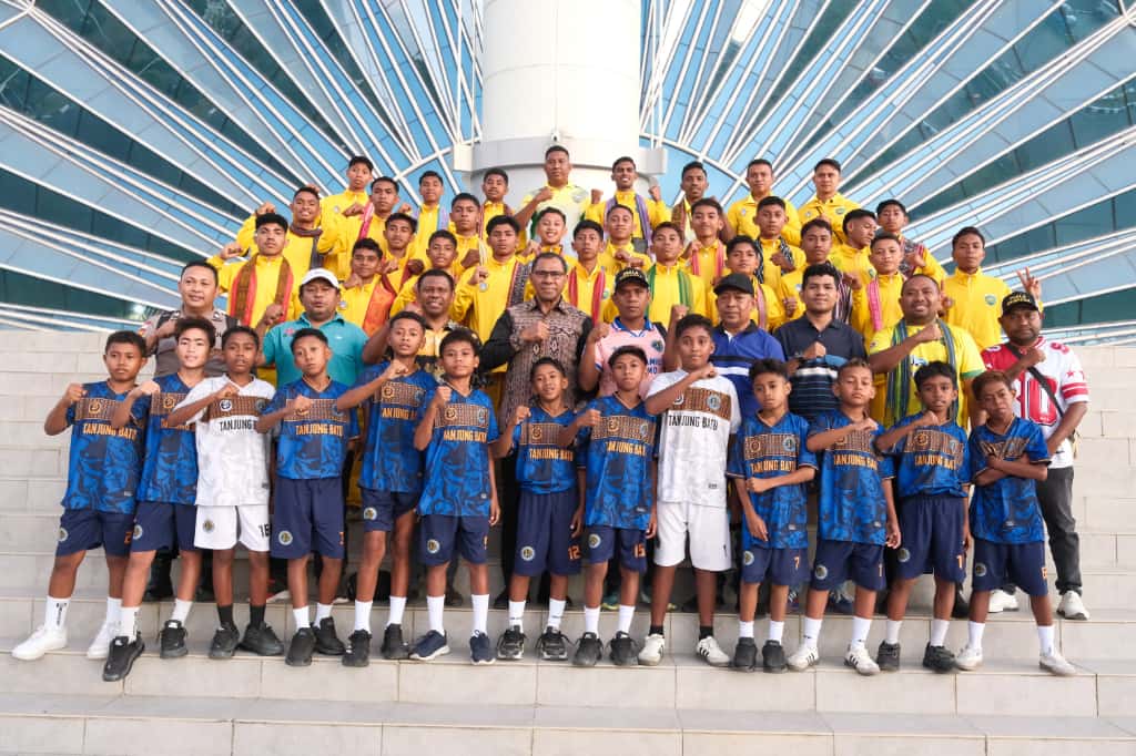 Wagub NTT Lepas Kontingen SSB Putra Nagekeo dan PS Malaka ke Seri Nasional Piala Menpora 2025