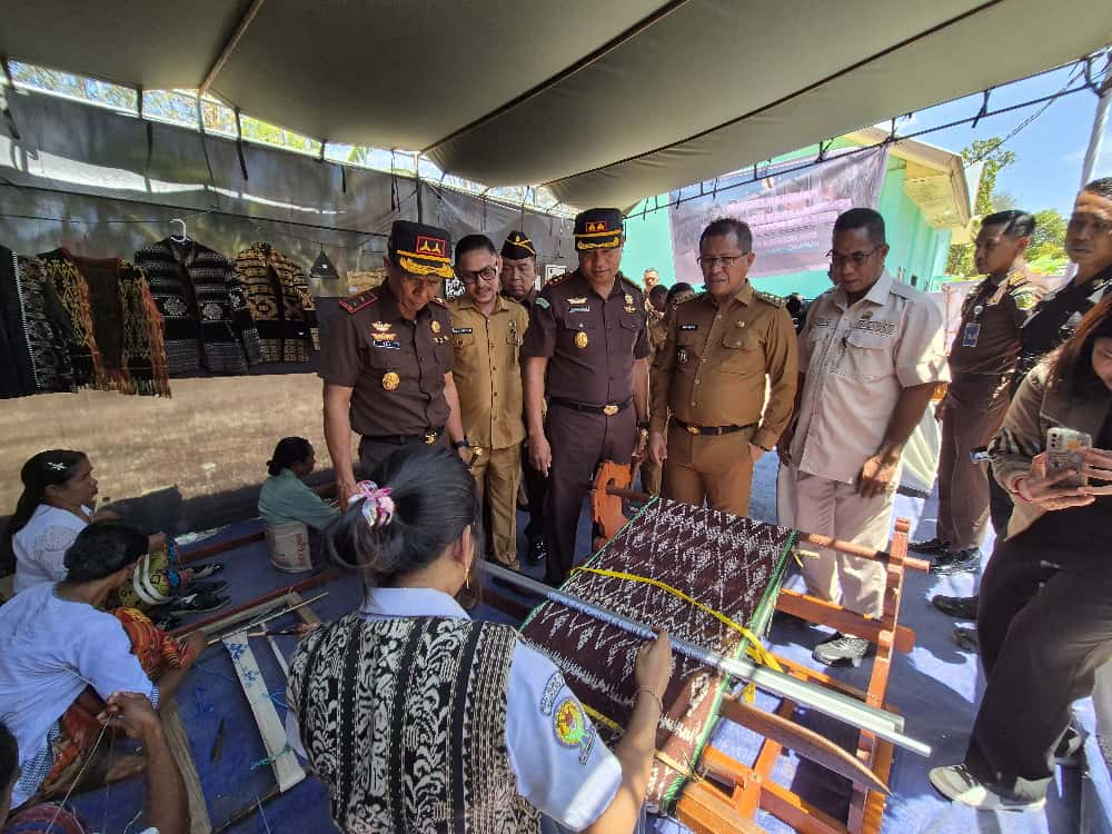 Peresmian Program Jaksa Bina Desa di Fatukanutu, Langkah Nyata Kejati NTT Wujudkan Program Jaga Desa