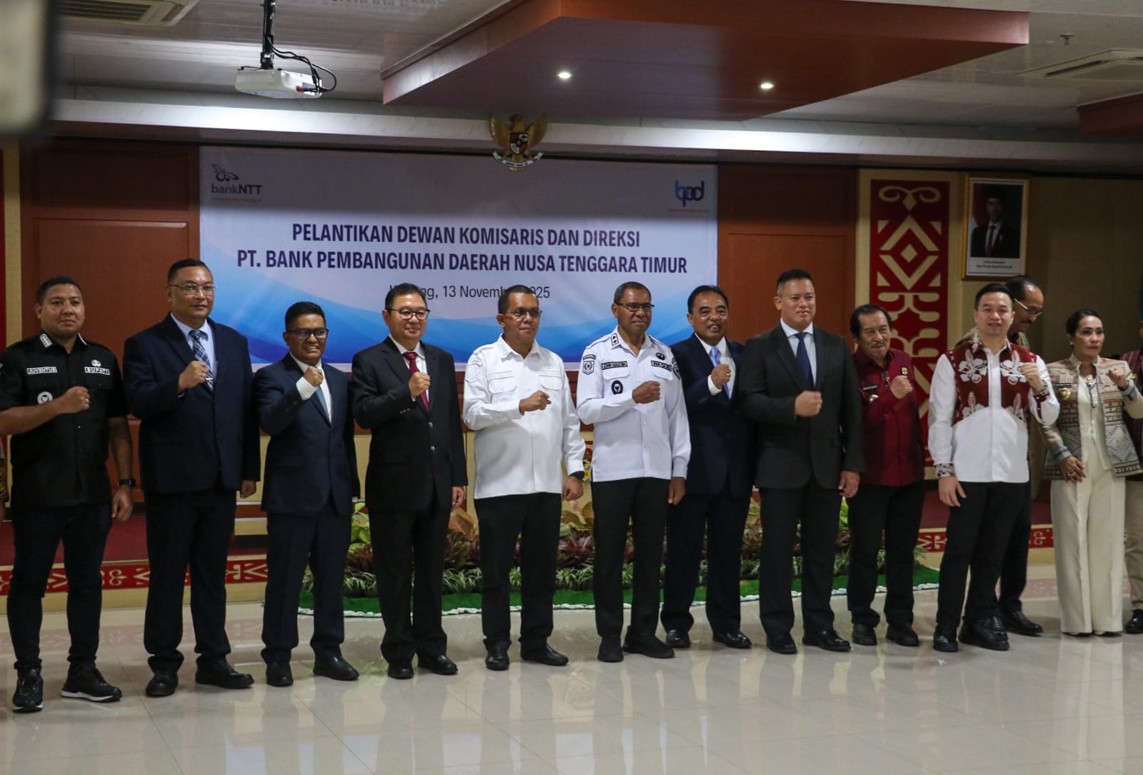 Pelantikan Direksi dan Komisaris Bank NTT, Gubernur Dorong Upaya Pengembangan Ekonomi Lokal