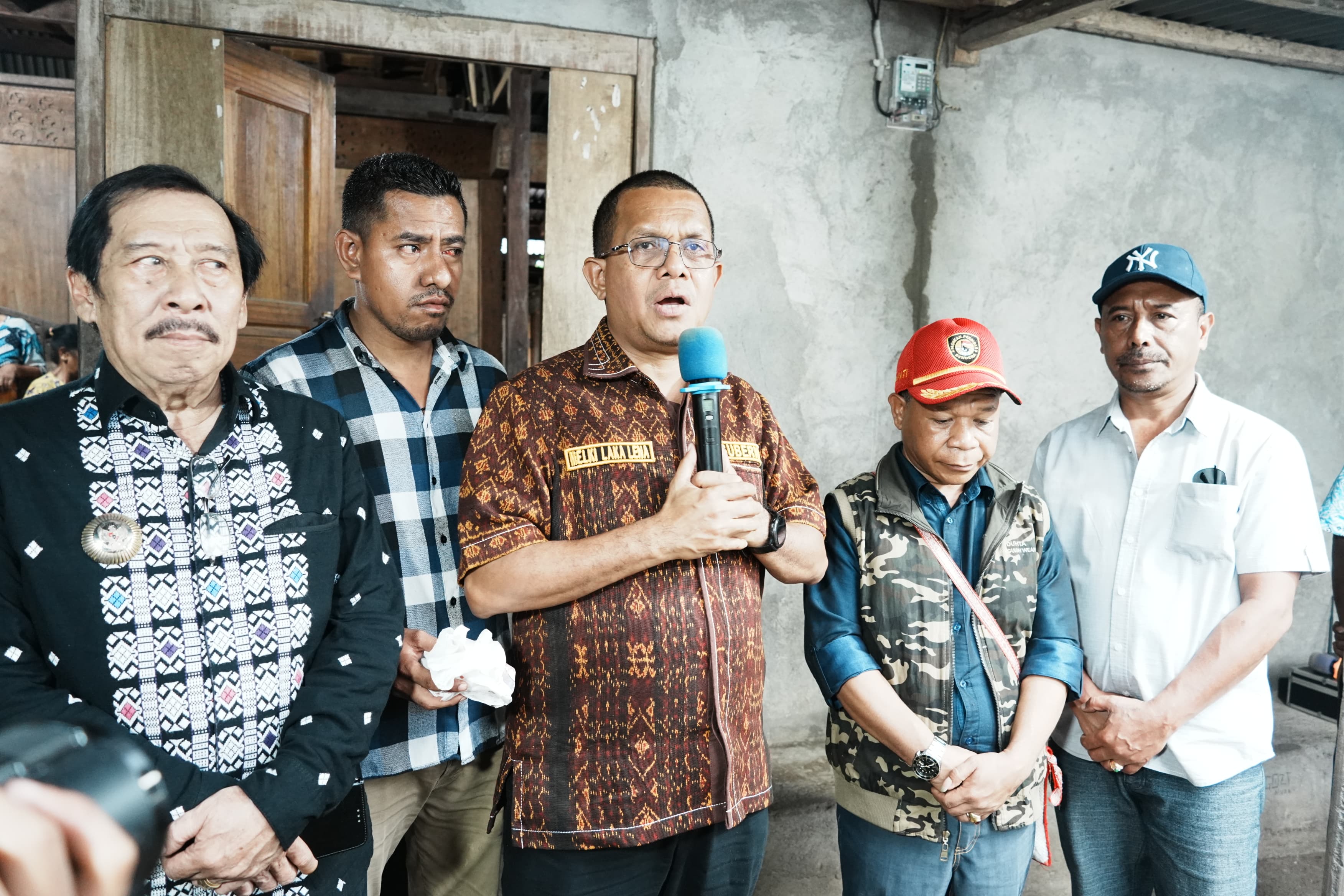 Kunjungi Jerebuu, Gubernur NTT Sampaikan Empati kepada Keluarga YBR