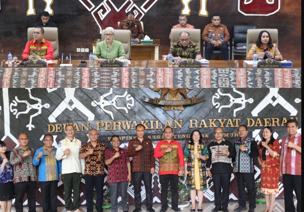 Gubernur NTT Sampaikan Tanggapan atas Pandangan Fraksi DPRD tentang Perubahan Status Bank NTT Menjadi Perseroda