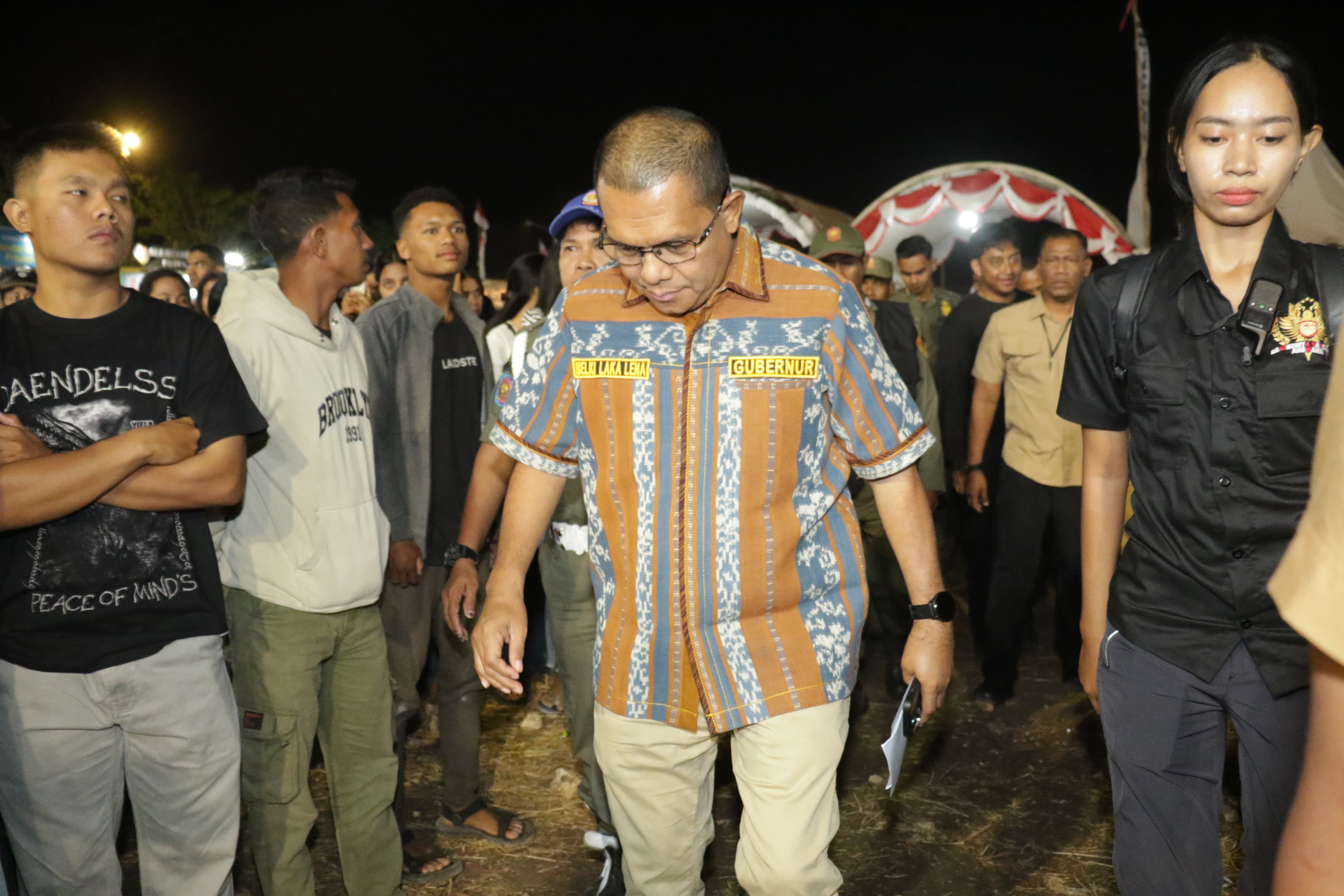 Gubernur NTT Pimpin Malam Solidaritas Peduli Gempa Flores
